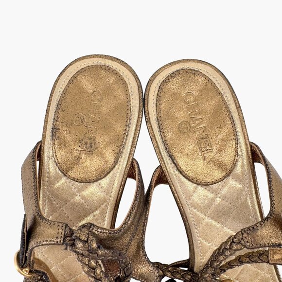 Chanel CC Gem Chain T-Strap Gold Quilted Leather Wedge Sandals Size 40 US 9-9.5 - Picture 13 of 14
